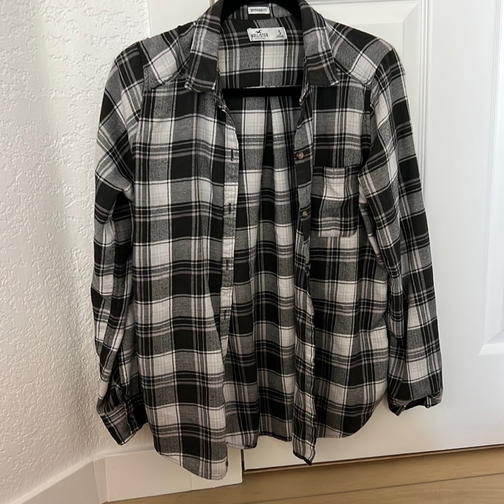 Hollister boyfriend fit button up size S